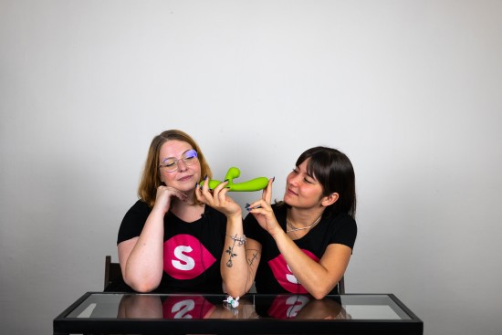 Adore Fingertip rotačný tlakový vibrátor na bod G (20,6 cm)