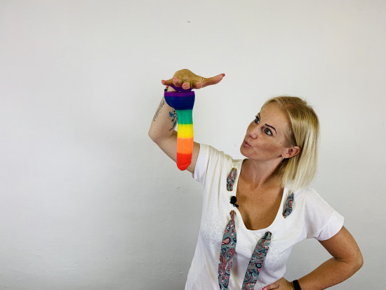 Dildo s prísavkou Rainbow Lust (20 cm), Verča