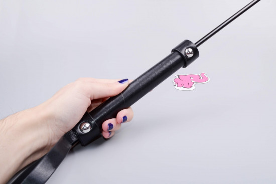 Koženkový bičík Hush (66,5 cm)