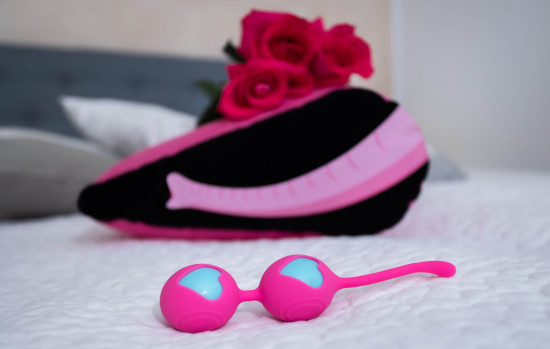 Venušine guličky Feel Silicone II + darček Toybag