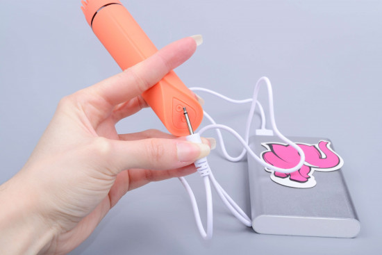 Vibrátor Funny Orange Next Gen (12 cm) + darček Toybag