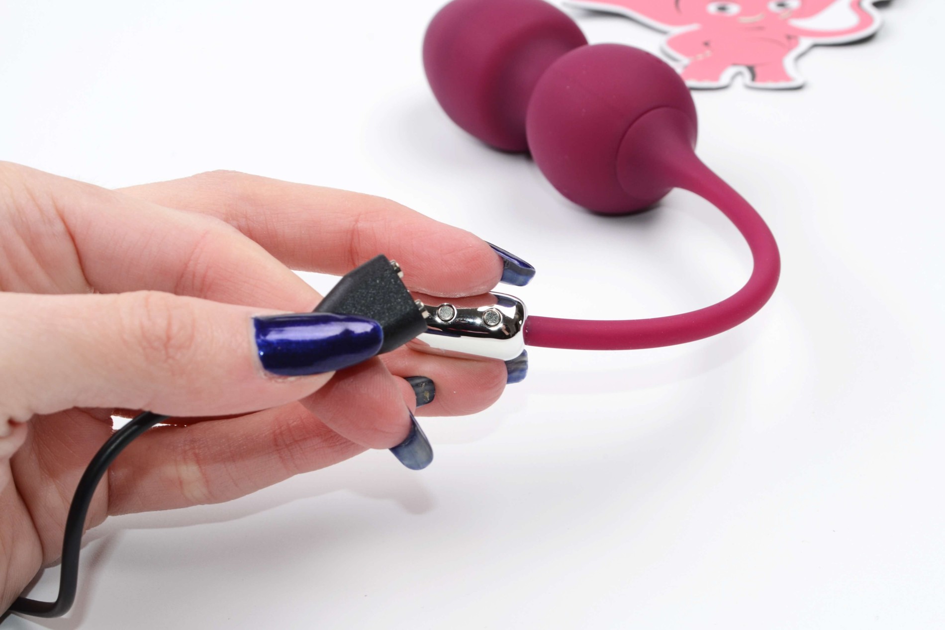 Vibračné venušine guľôčky Juicy Plum s diaľkovým ovládaním