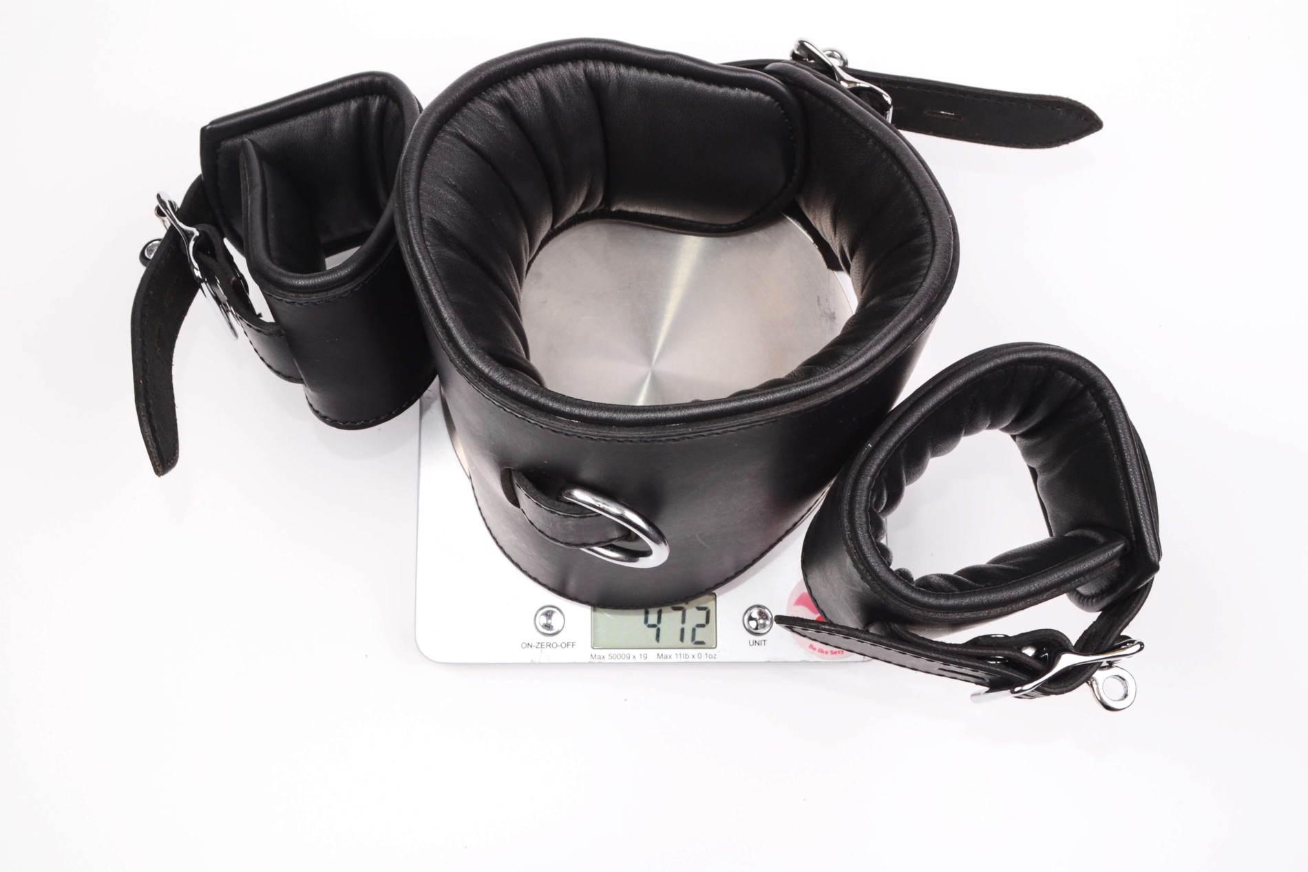 Kožený obojok s putami na ruky Leatherix RestrainMe