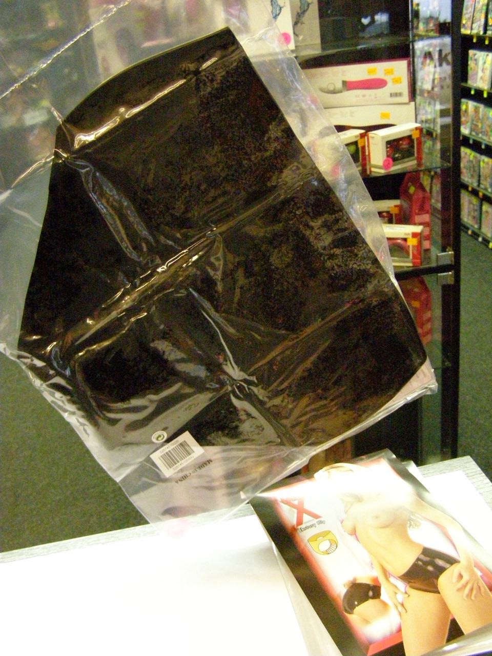 Latexové nohavičky s výstupkami