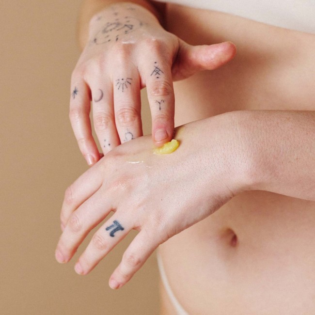 Bijoux Indiscrets VULVA BALM SOOTHING MOISTURIZER (30 ml)