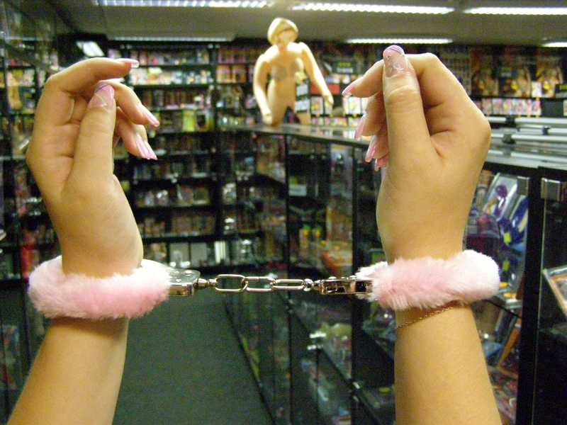 Kvalitné putá na ruky s plyšom - ružová