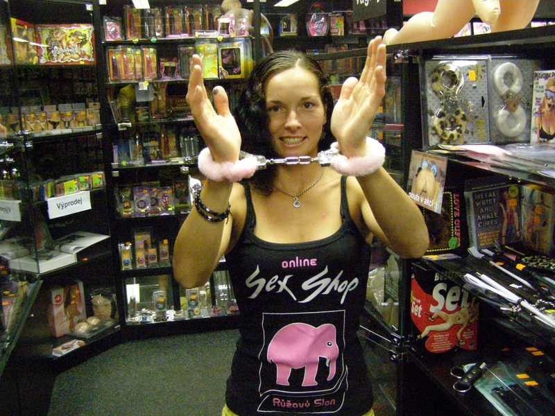 Kvalitné putá na ruky s plyšom - ružová