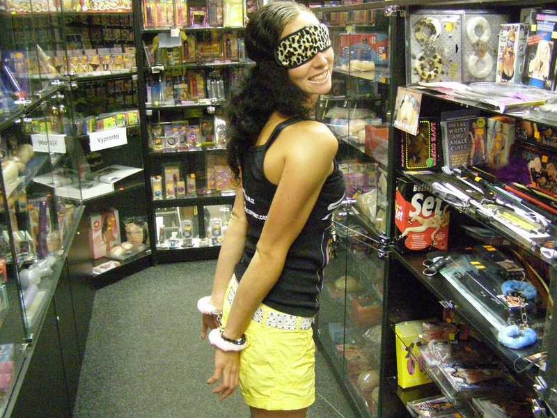 Kvalitné putá na ruky s plyšom - ružová