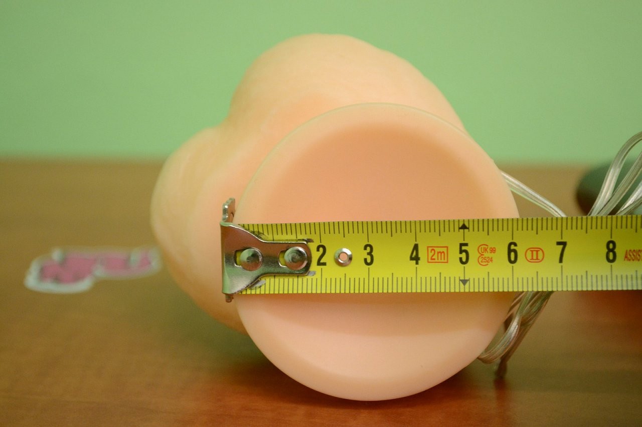 Vibrátor Cyberskin s prísavkou 21