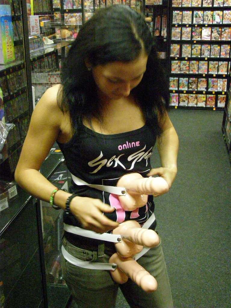 Pripínací penis dutý 15 * 4 cm