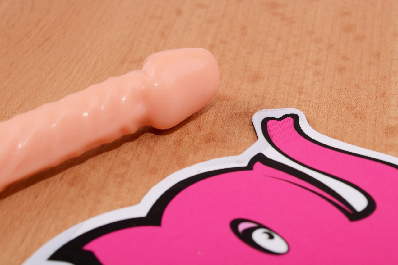 Zubná kefka v tvare penisu Zizi