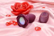 Svietiaci análny kolík s dotykovým tlačidlom Rose Flash (9,5 cm)