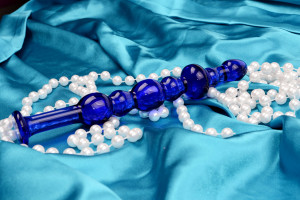 Sklenené dildo Noble Illusion No.1 (16 cm) + darček Toybag