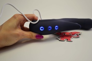 Vibrátor s výbežkom na klitoris Blissful G-Spot Thrill (20 cm)
