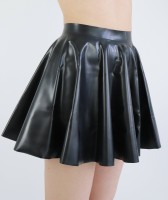 Čierna latexová sukňa Misty
