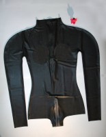 Latexové body s otvormi na prsia spredu