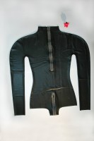 Latexové body s otvormi na prsia zozadu