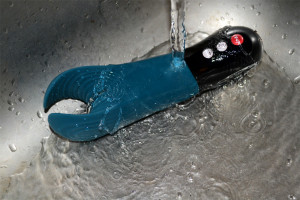 Fun Factory Manta párový vibrátor (18,8 cm) + darček SKYN 5 Senses kondómy