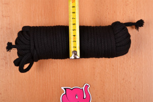 Bondážne lano Soft Touch - meriame šírku dlhšieho lana