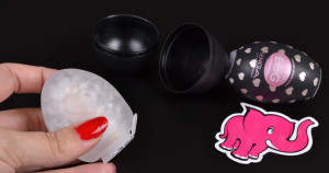 Tenga Egg Lovers masturbátor, v ruke