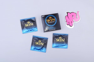 SKYN Extra Lube – bezlatexové kondómy (3 ks)