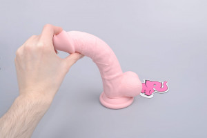 Silikónové dildo Median v ruke