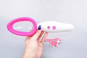 Automatická vibračná vákuová pumpa na vagínu Pink &amp; White