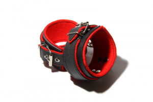 Kožené putá na ruky BlackRed
