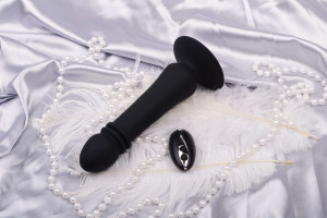 Prirážací análny vibrátor Dream Orgasm s diaľkovým ovládaním