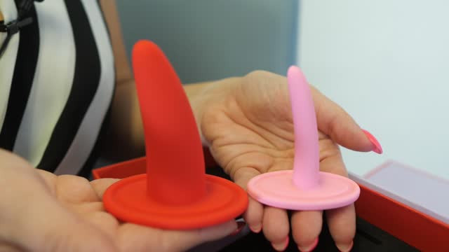 video: Verča a Sada vaginálnych dilatátorů Colors Power