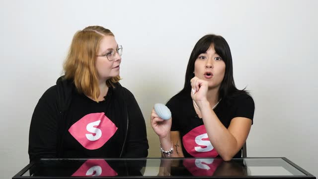 video: Anet s Nikčou ukazujú Obojstranný masturbátor Notchy (10,6 cm)