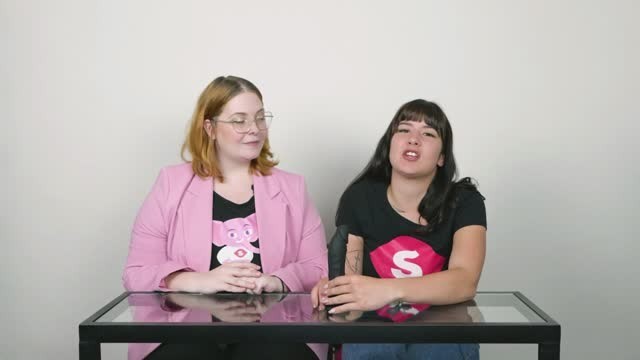 video: Nikča s Anet predstavujú Silikónový vibrátor s prísavkou Mister A (19 cm)